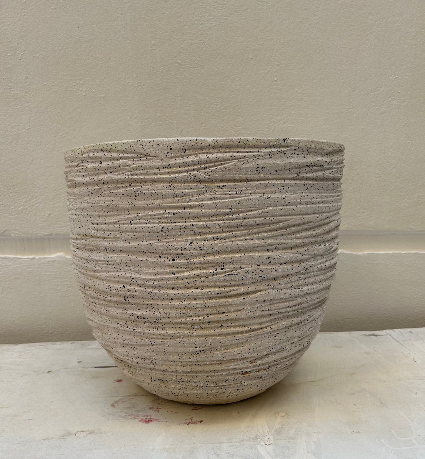 Minimalist Pot